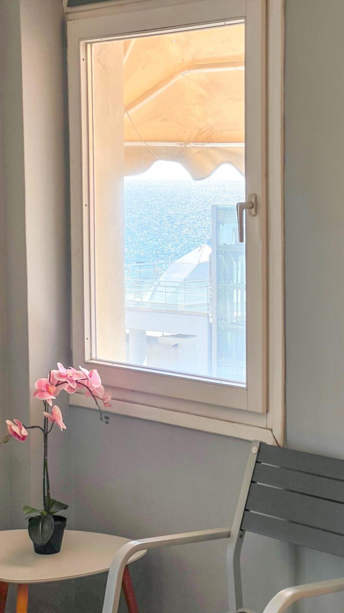 Alimos Sea View Family Apartment أثينا المظهر الخارجي الصورة