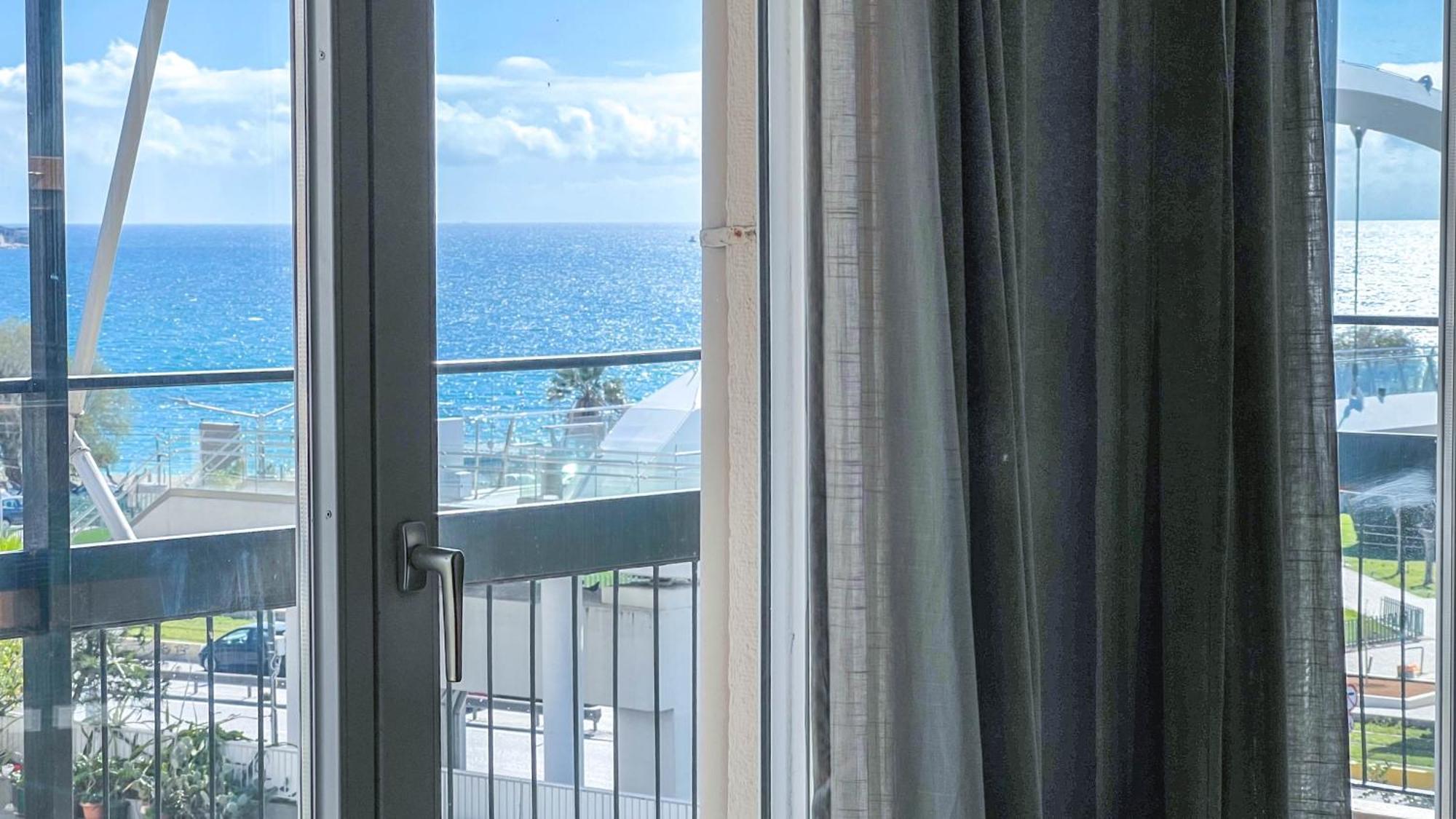 Alimos Sea View Family Apartment أثينا المظهر الخارجي الصورة